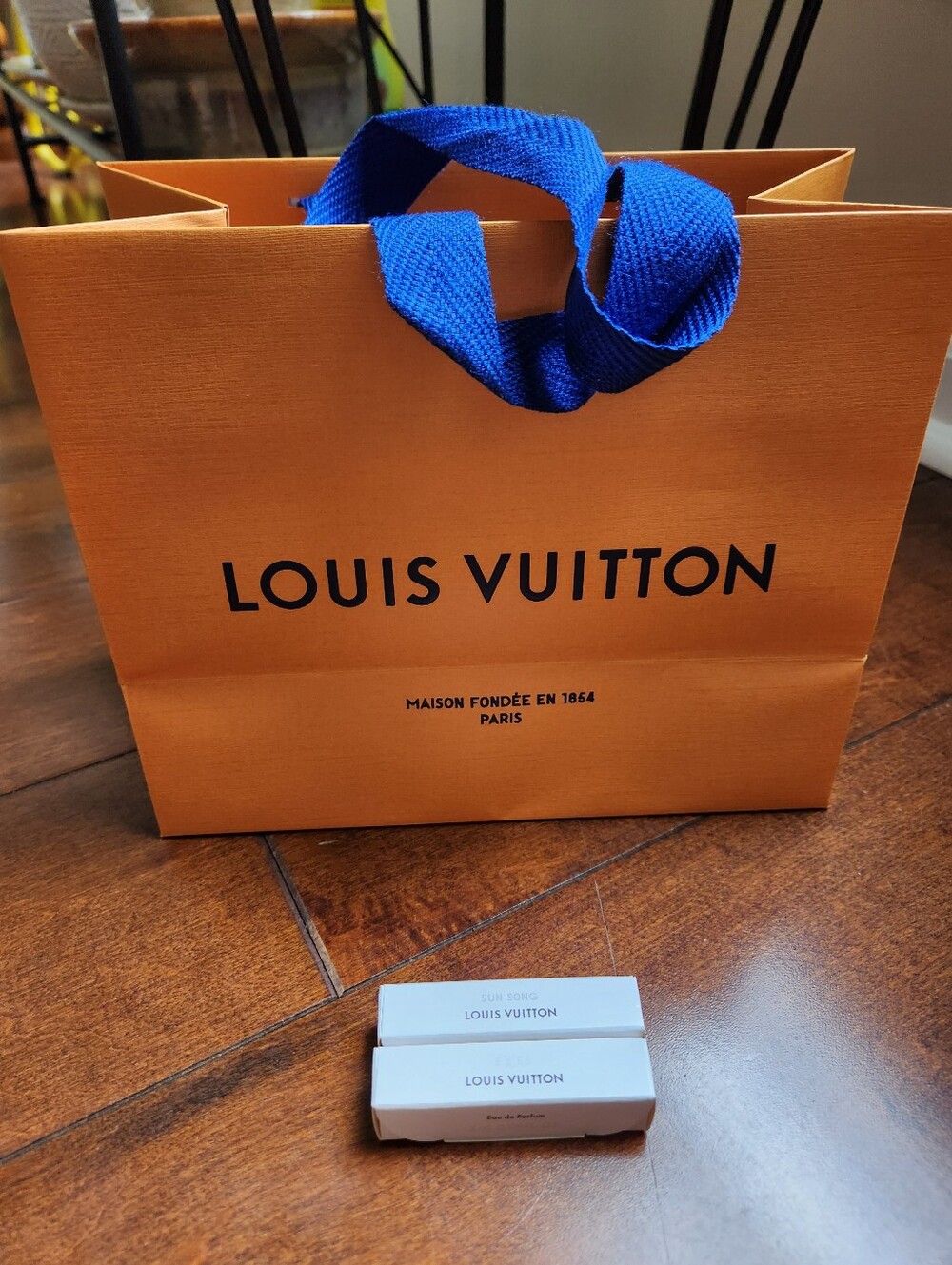 Louis Vuitton Sun Song Elves Samples plus Bag